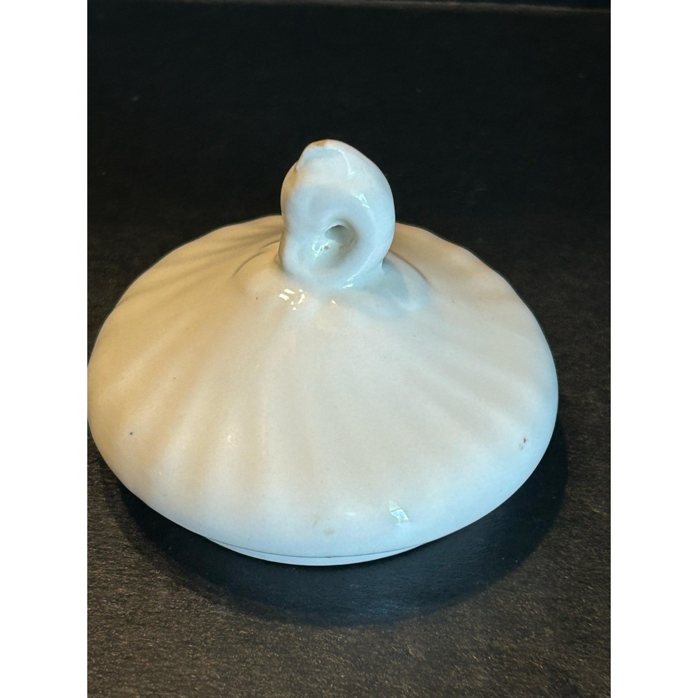 Johnson Brothers Ironstone White Swirl Replacement Lid *light Damage*
